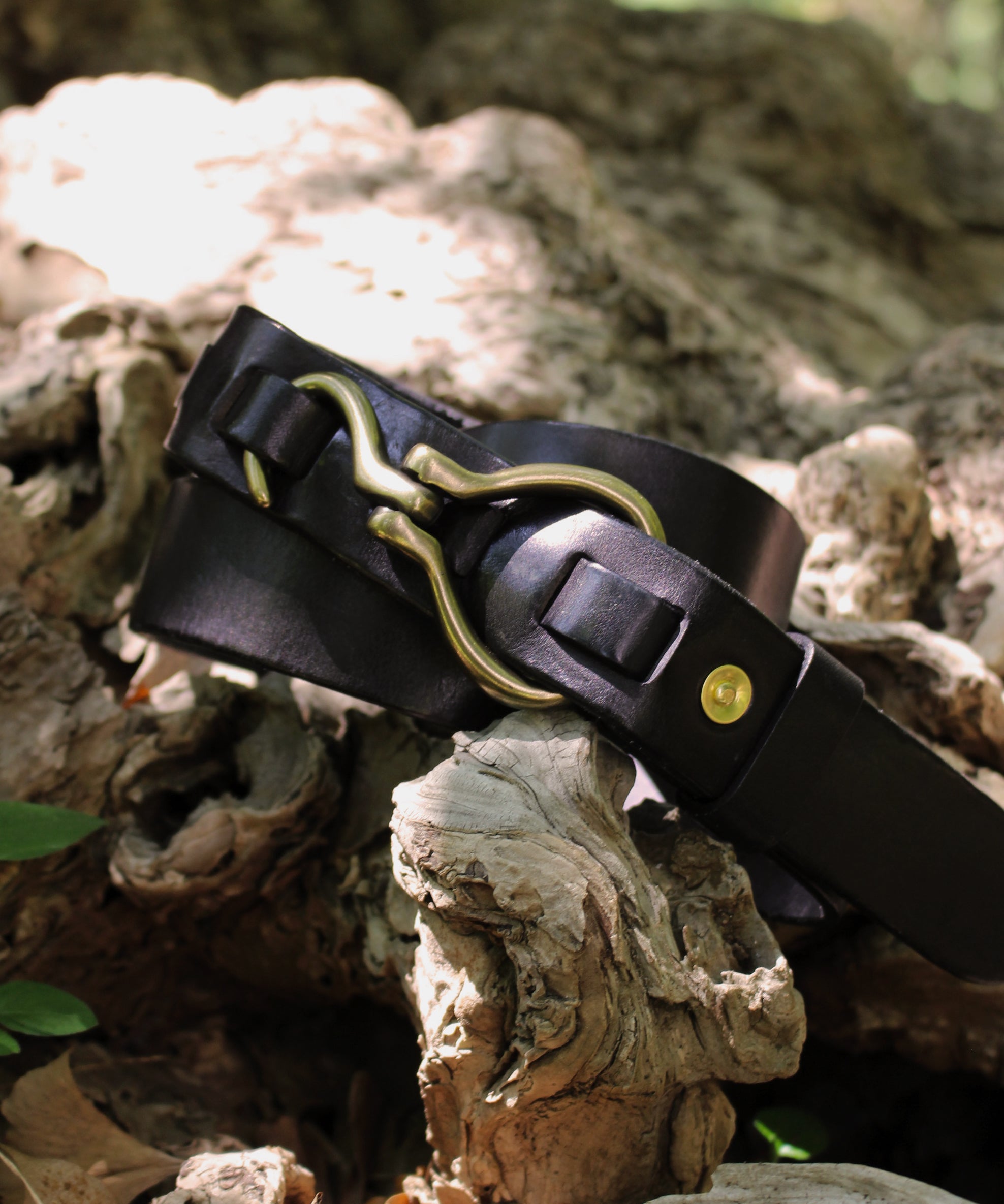 フックバックルレザーベルト35㎜[Black] – Noen