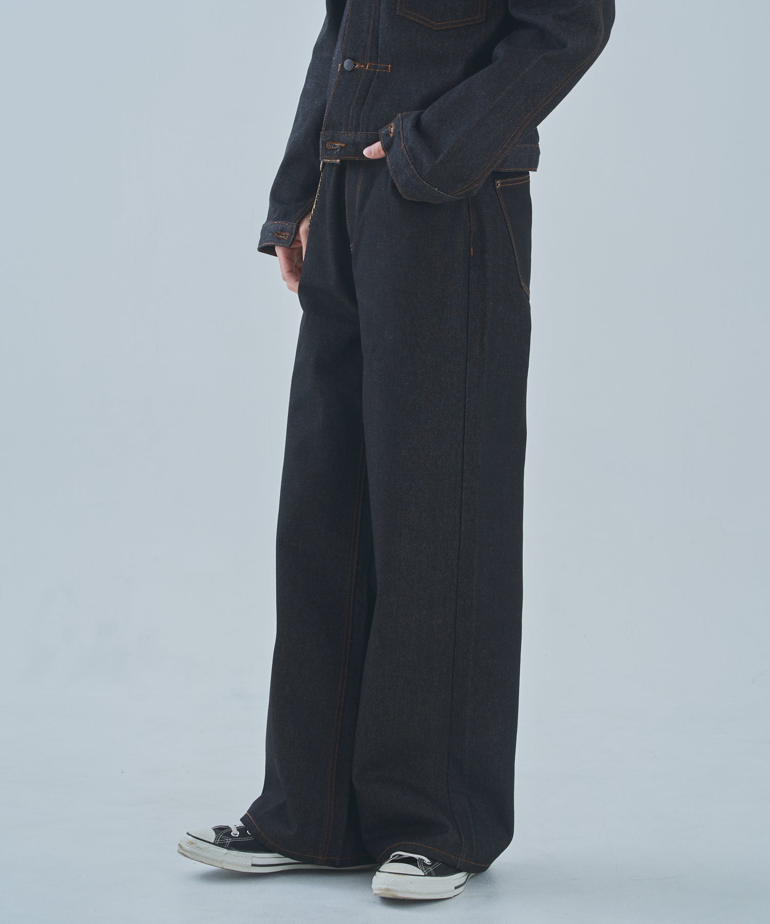 シンチバックバギージーンズ[Black] – Noen