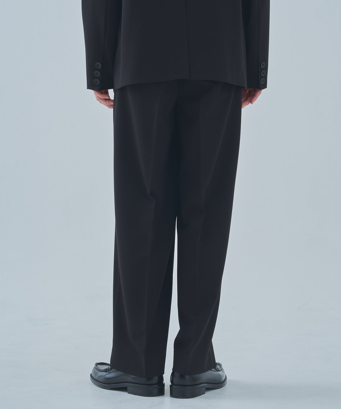 クラシックストレートスラックス[Black]