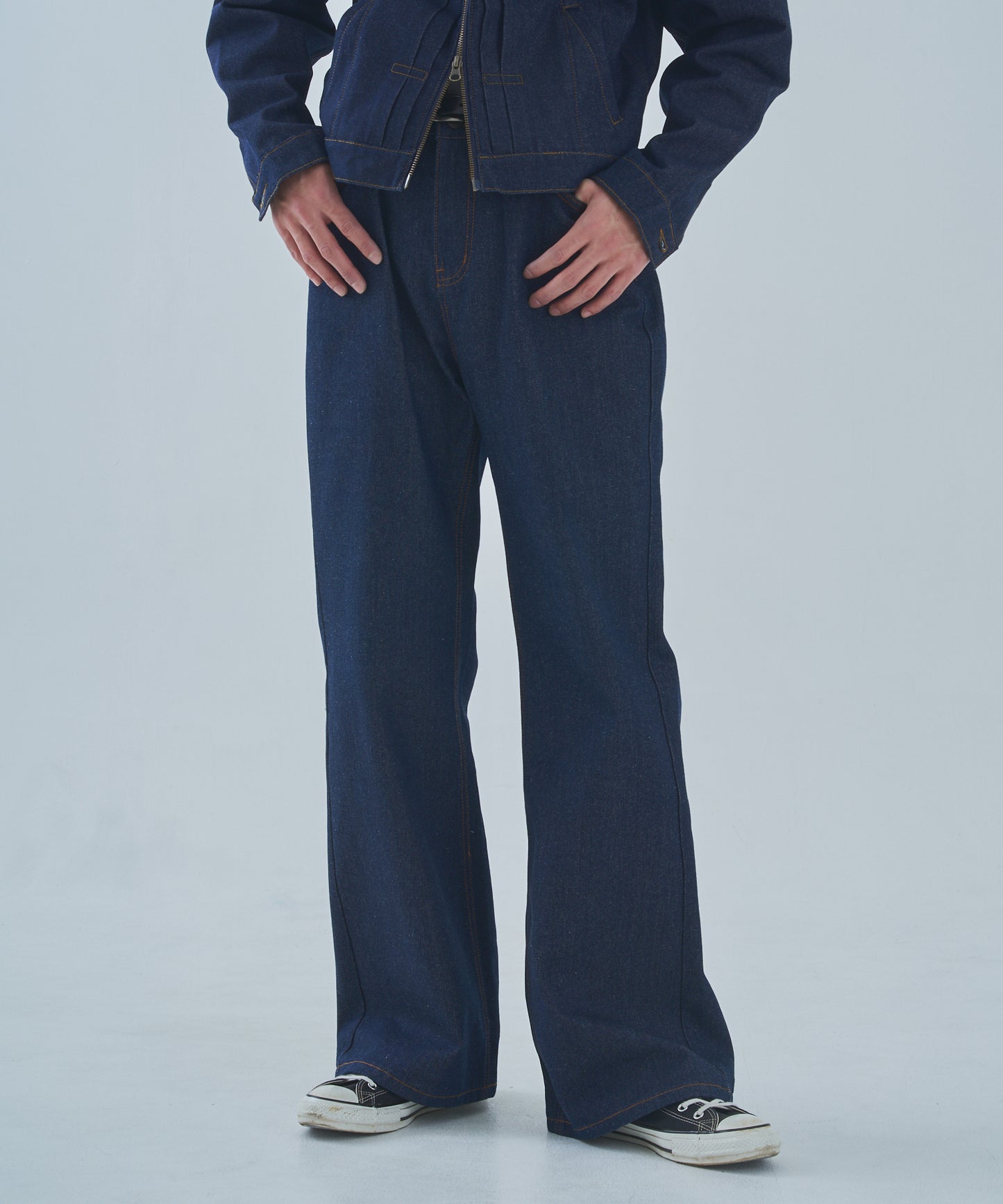 シンチバックブーツカットジーンズ[Indigo]