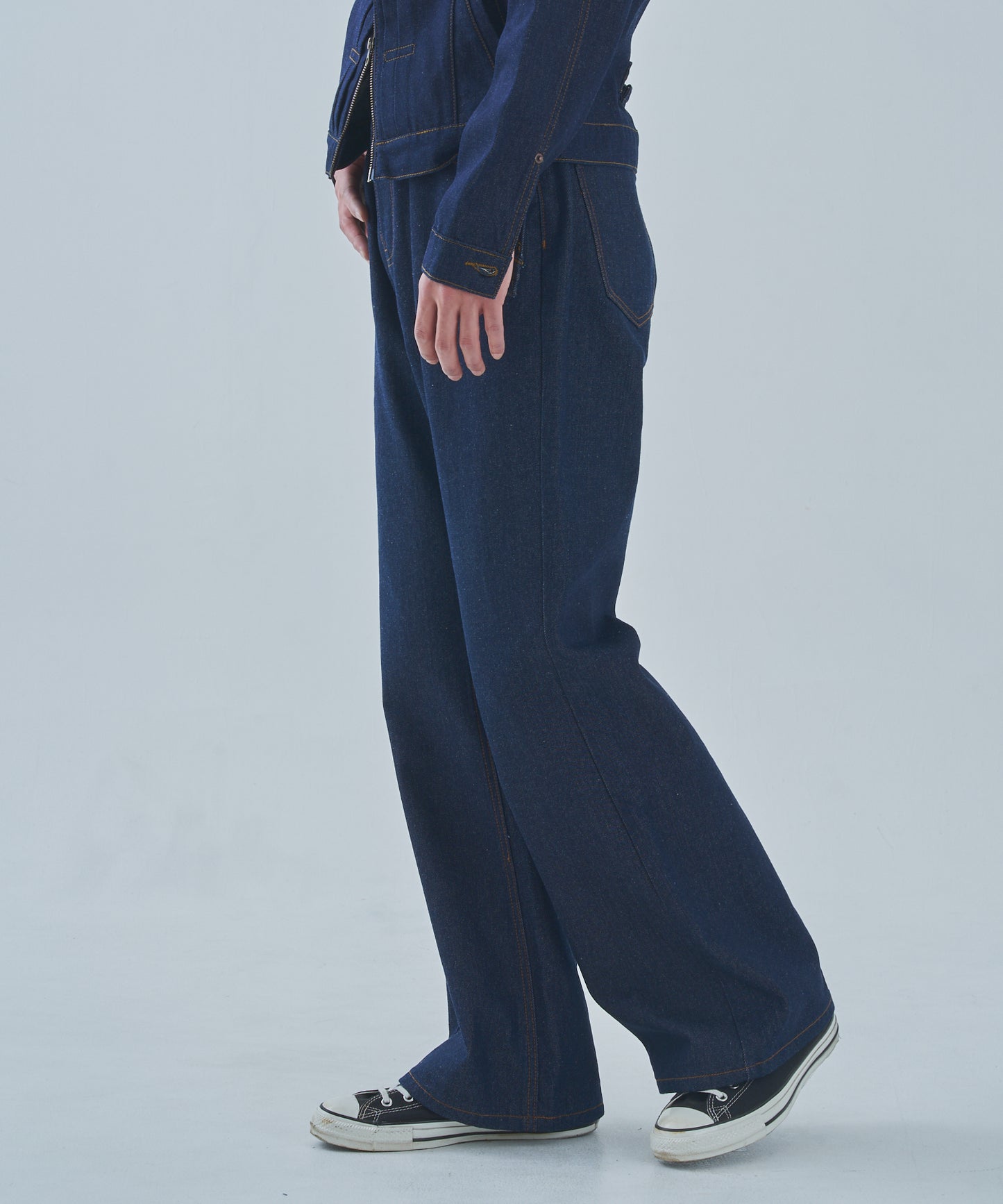 シンチバックブーツカットジーンズ[Indigo]