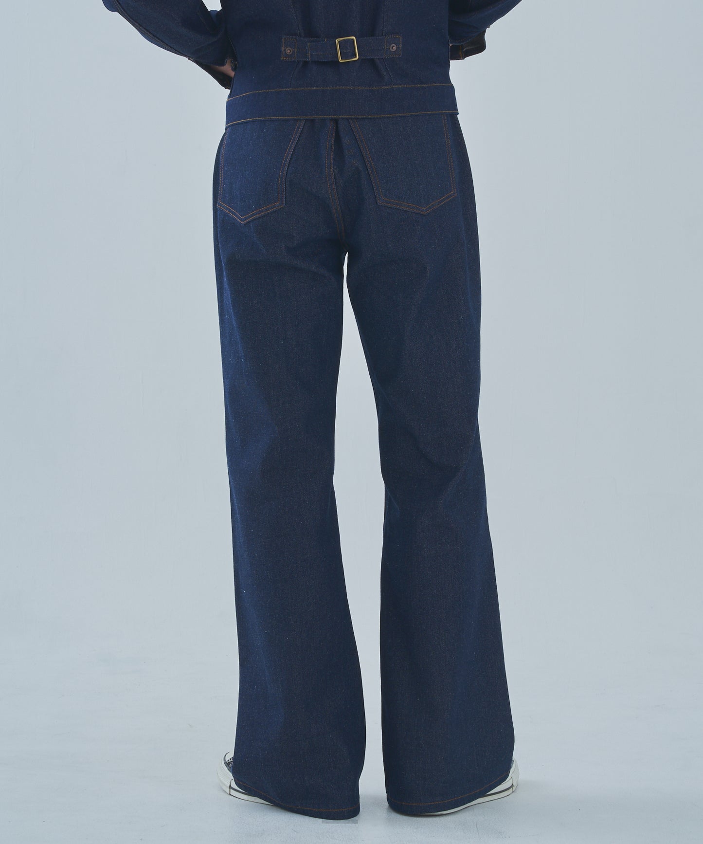 シンチバックブーツカットジーンズ[Indigo]