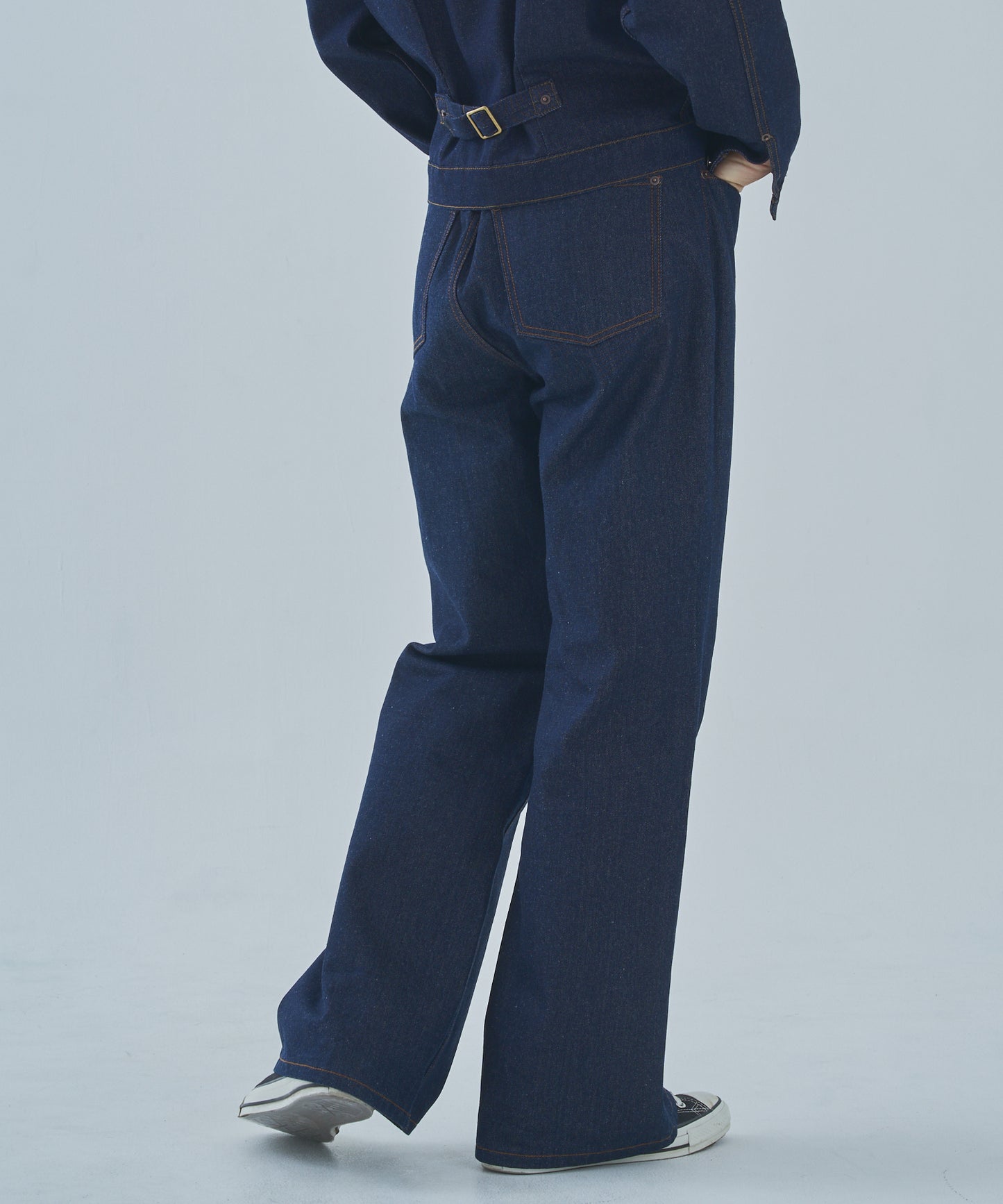 シンチバックブーツカットジーンズ[Indigo]