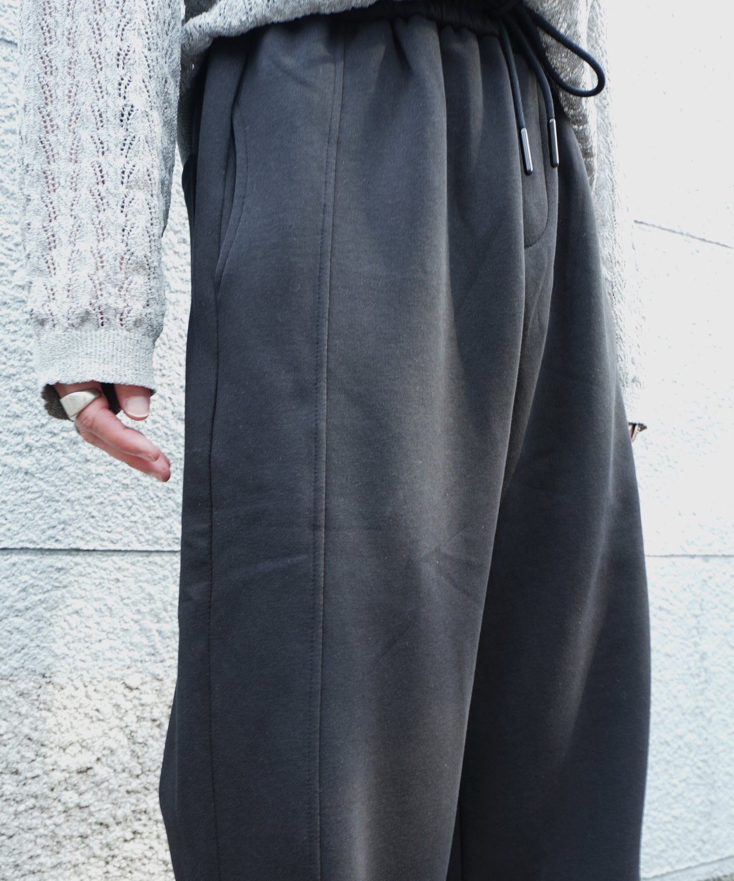 センタープレススウェットパンツ[Black]