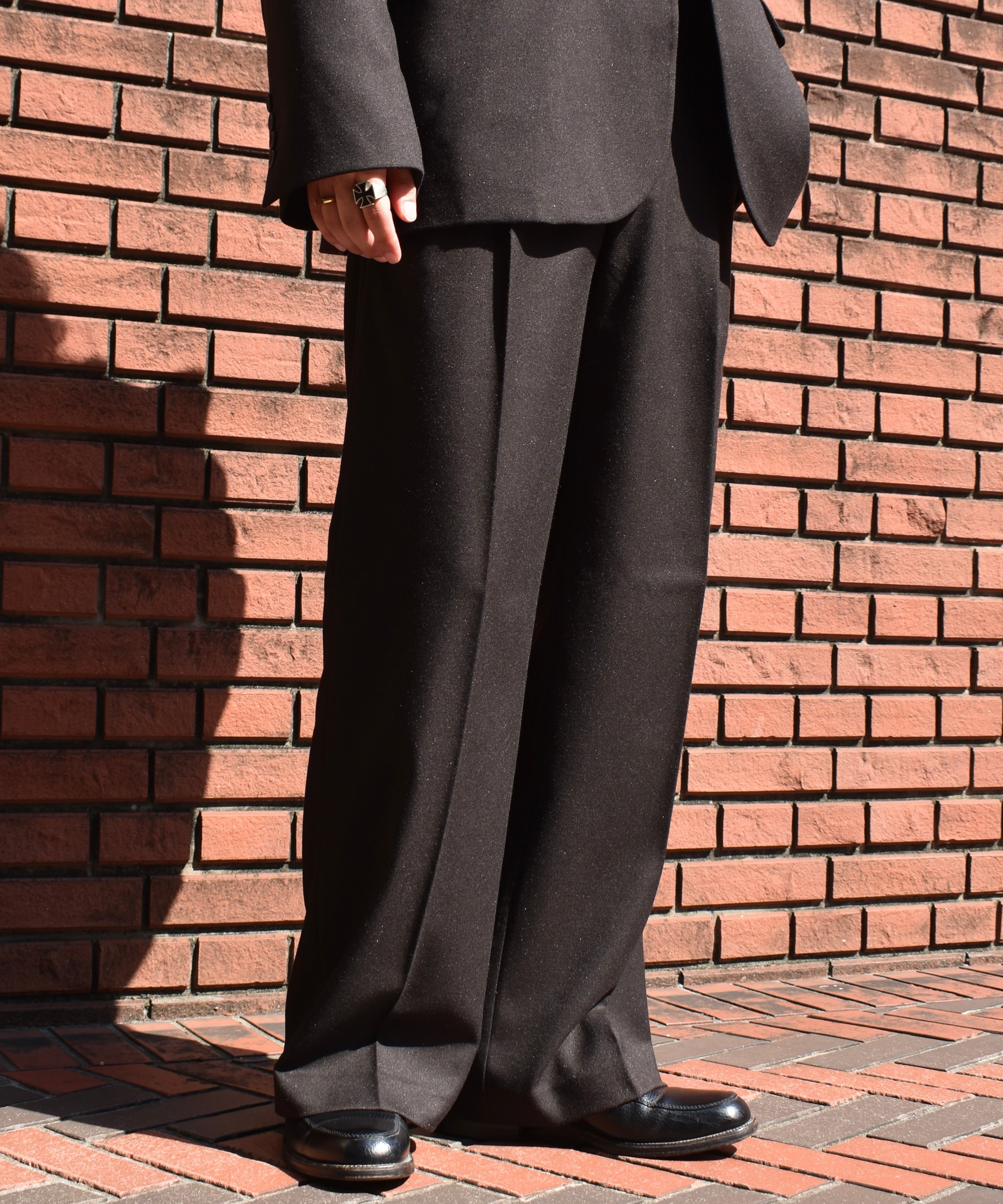 ワイドストレートスラックス[Black] – Noen