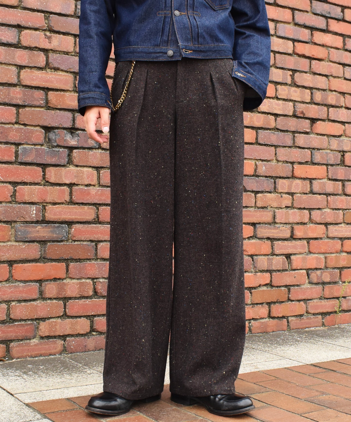 カラーネップタックワイドパンツ[Dark Brown]