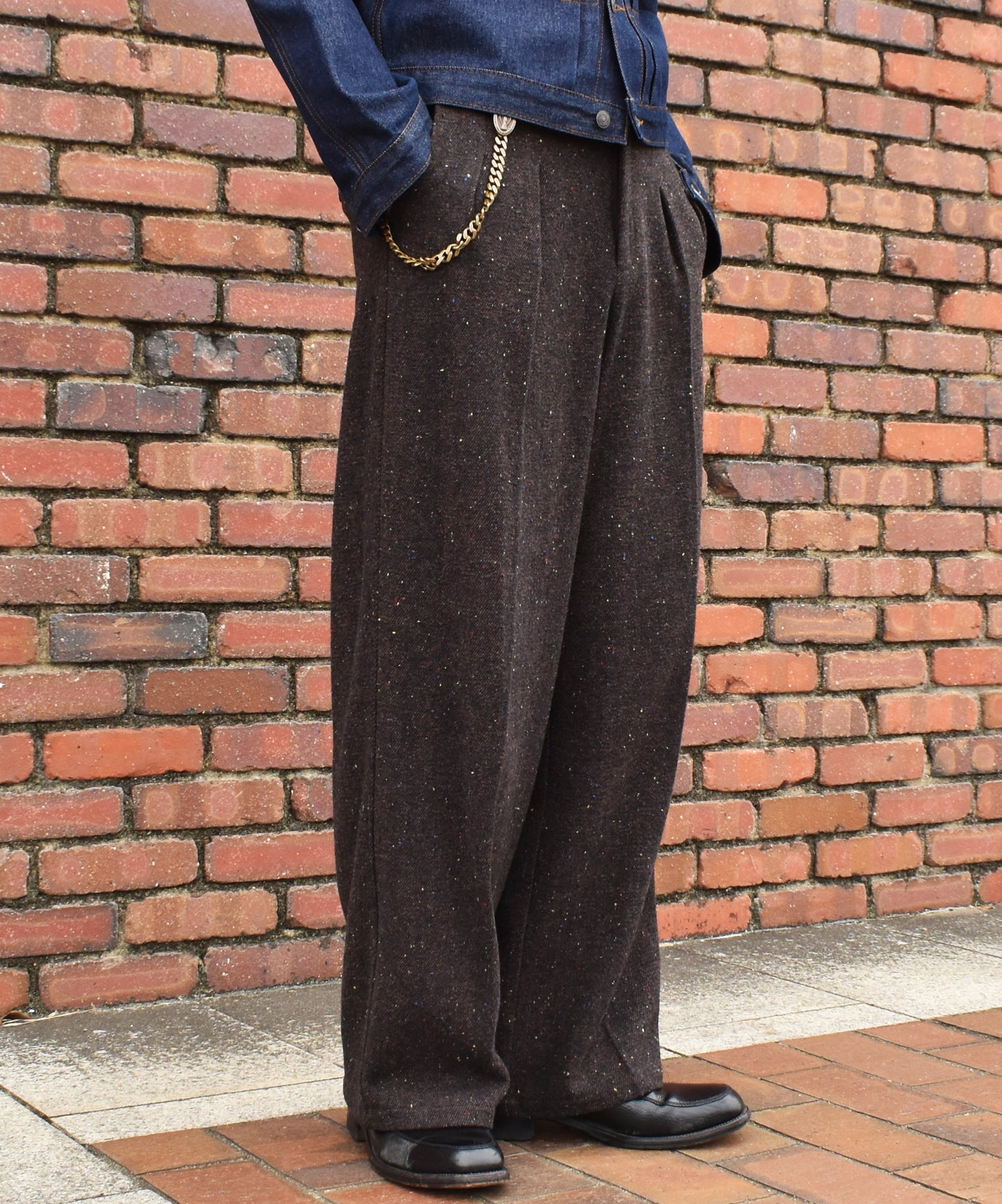 カラーネップタックワイドパンツ[Dark Brown]