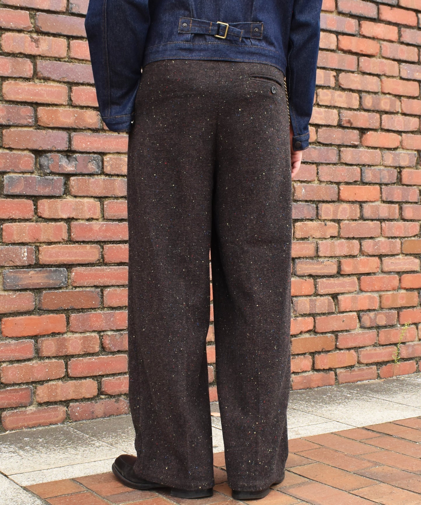 カラーネップタックワイドパンツ[Dark Brown]