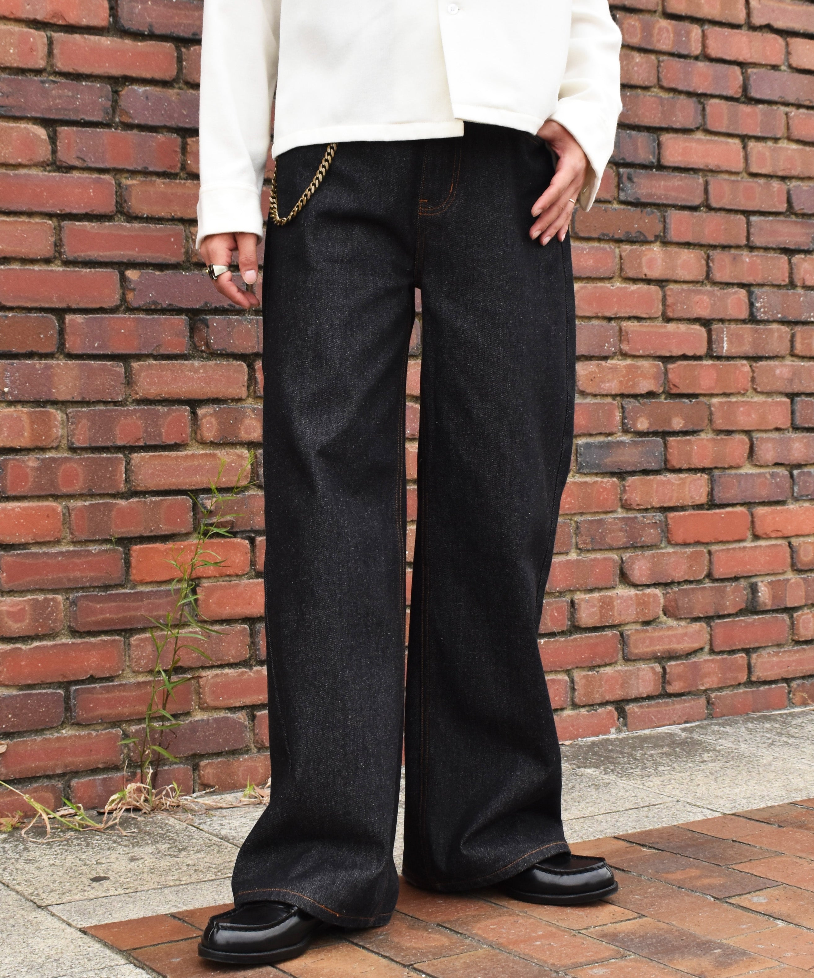 シンチバックバギージーンズ[Black] – Noen