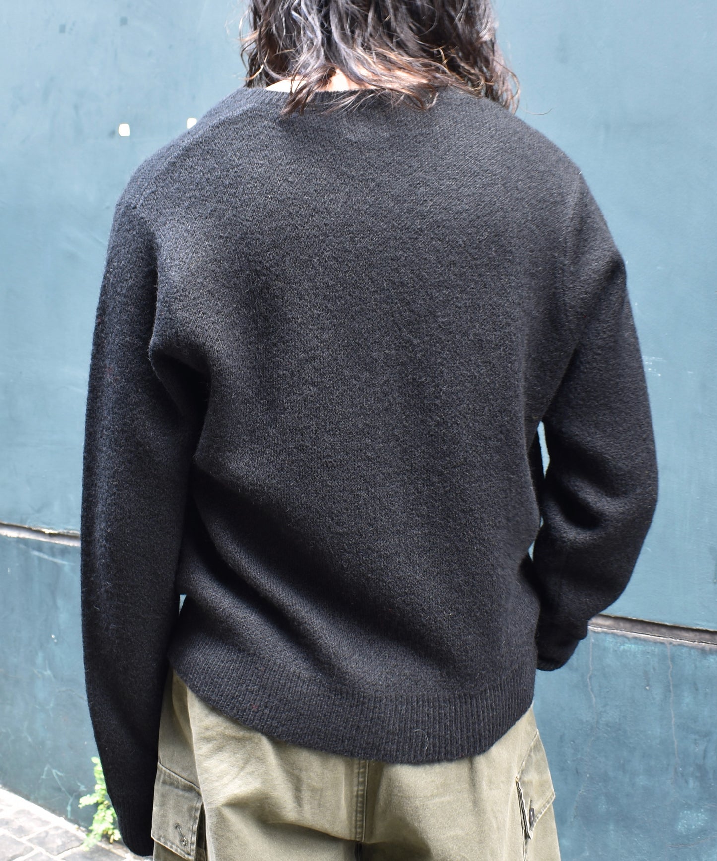 モヘアVネックニット[Black]
