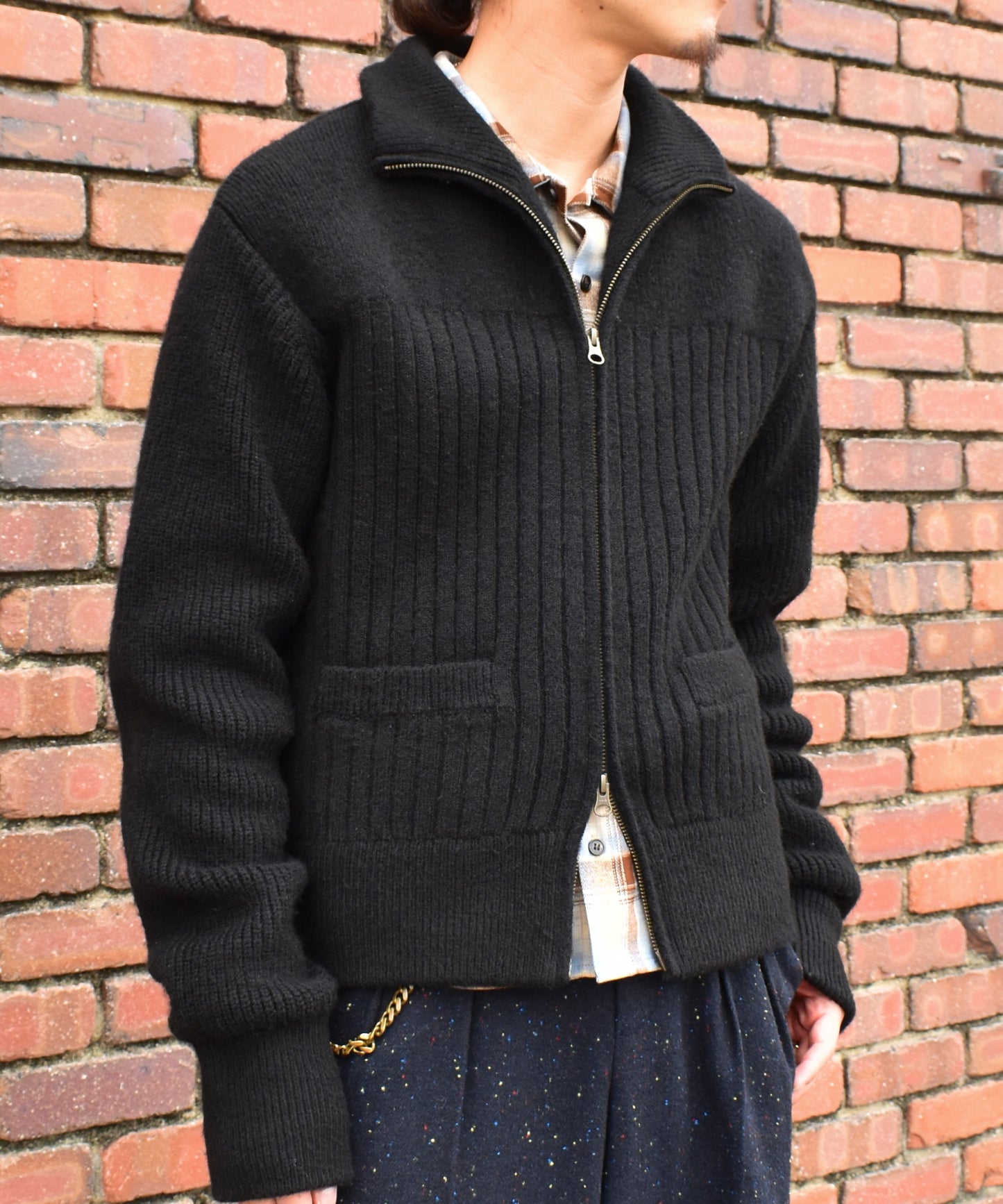 フルジップアップニットセーター
