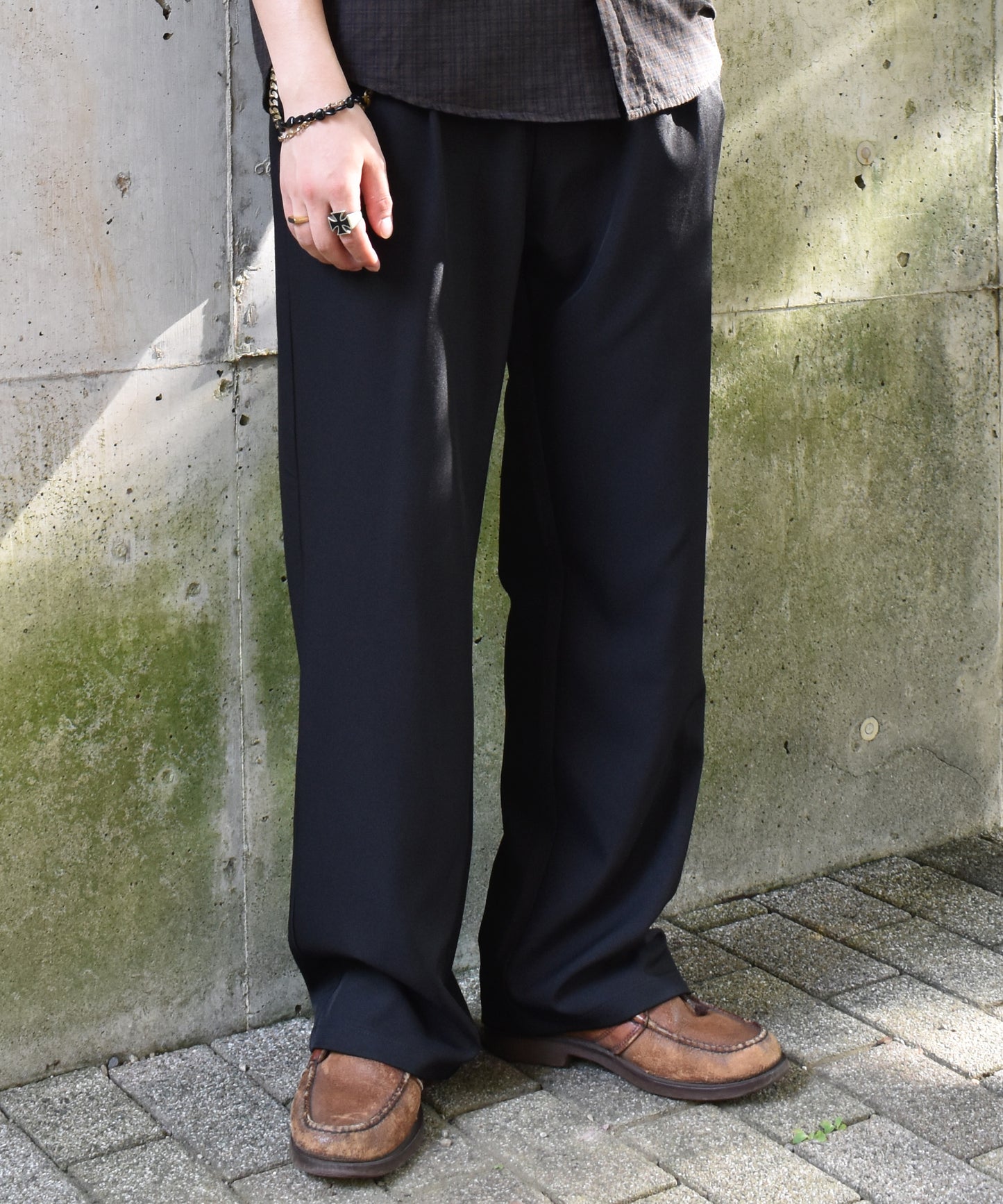 ダブルタックストレートスラックス[Black]