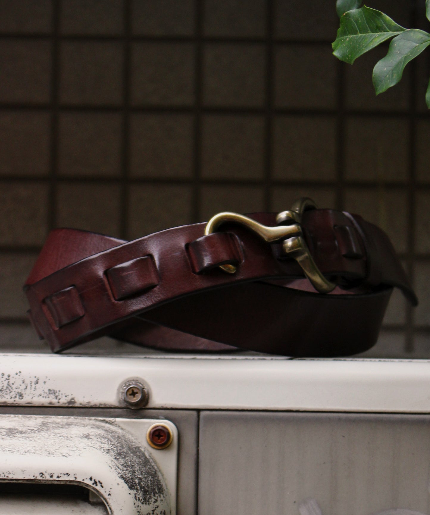 フックバックルレザーベルト35㎜[Brown]