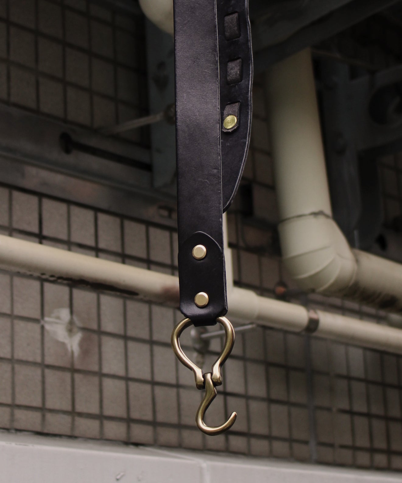 フックバックルレザーベルト35㎜[Black]