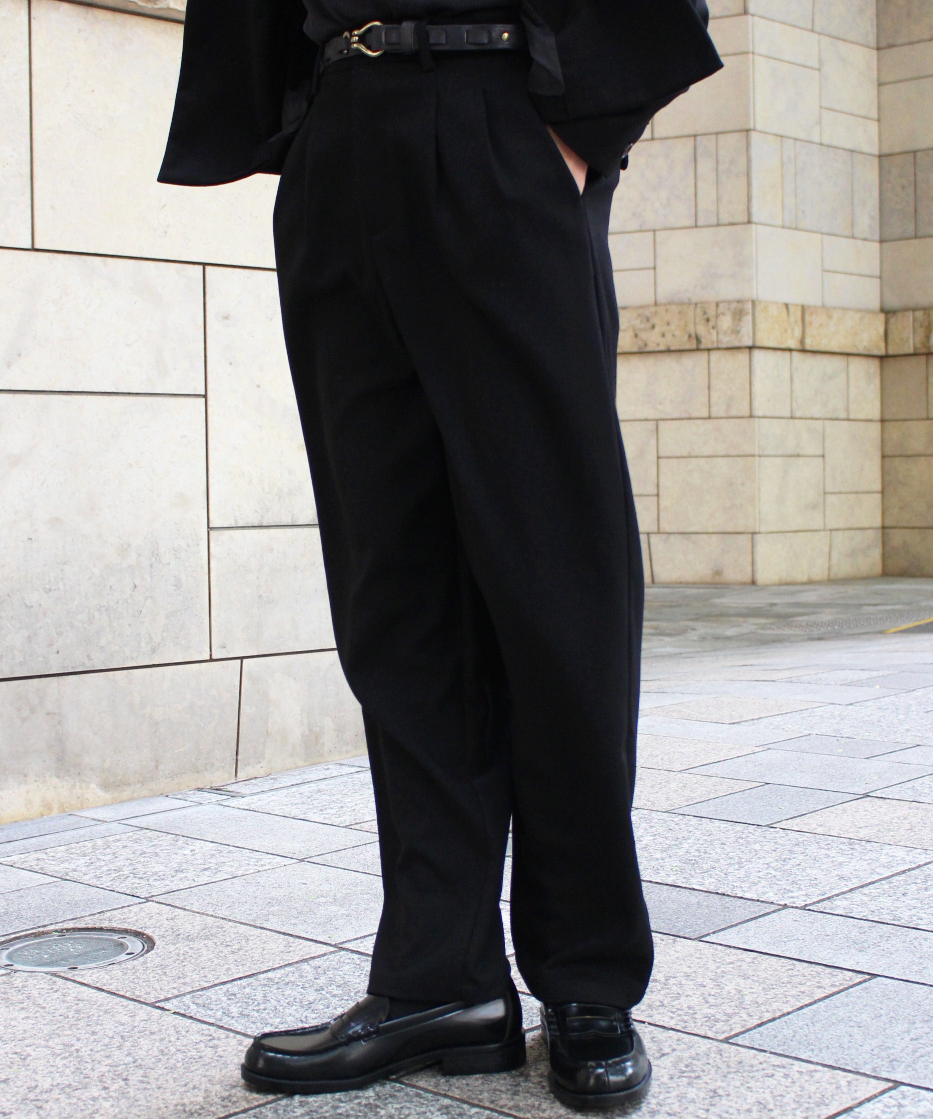 イタリア名品【D'ARCHIVIO】ブラックリネンテーパードスラックス　Ｍ相当 イタリア名品【D´ARCHIVIO】ブラックリネンテーパードスラックス